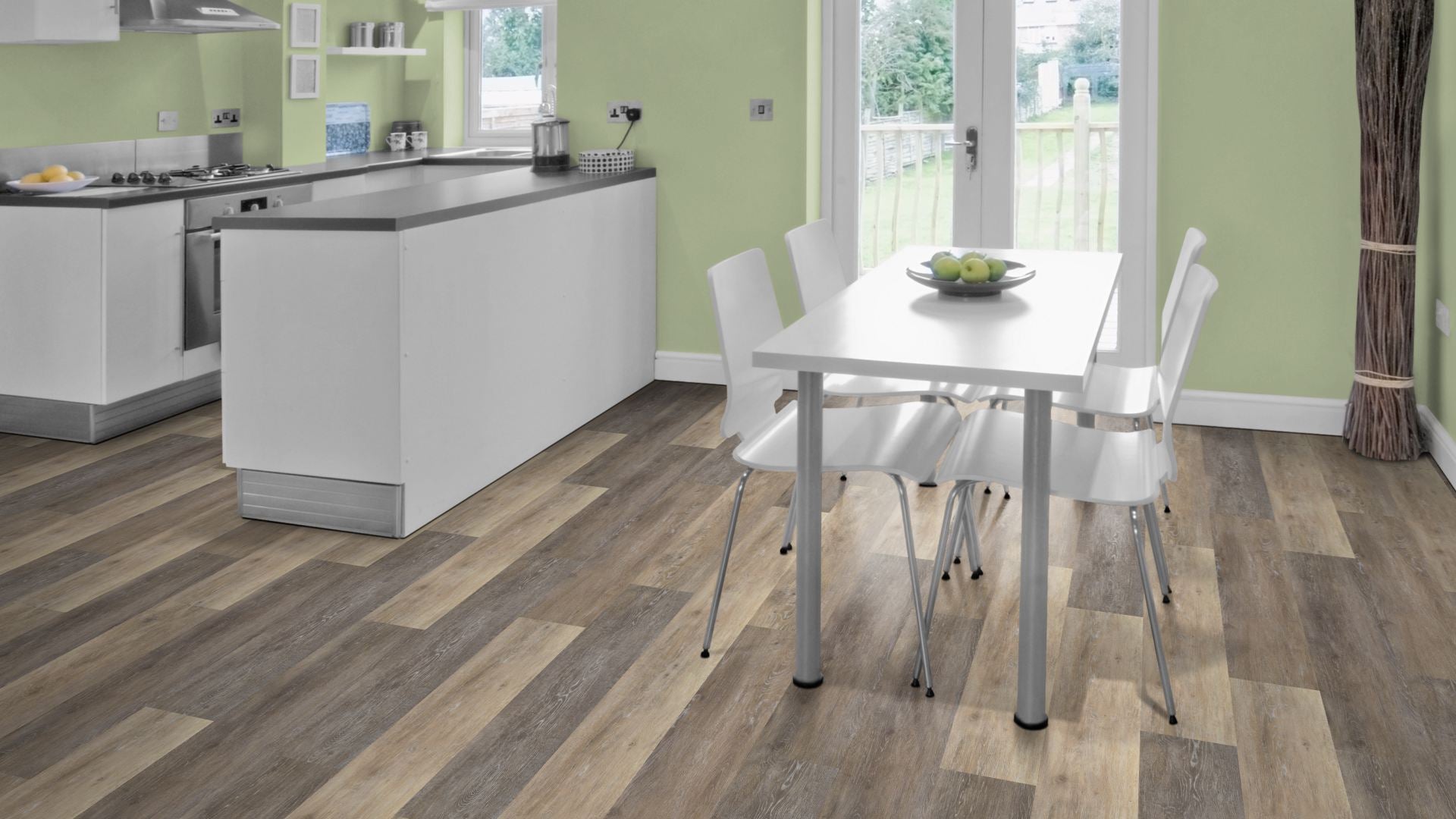Vinylboden reinigen und pflegen: So wird Ihr Designboden sauber und streifenfrei